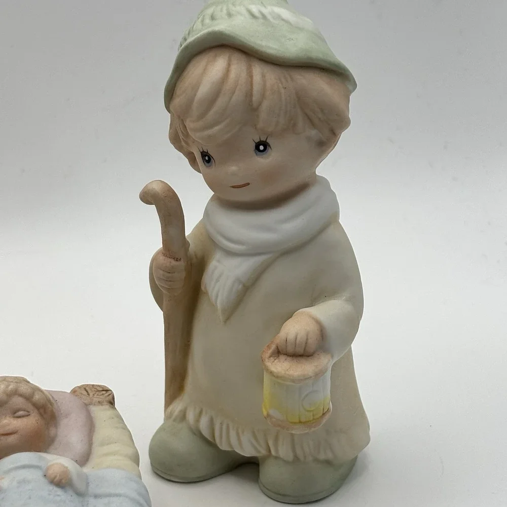 Vintage Homco‎ Porcelain Children 4 piece Nativity Set #5502 Christmas Crèche